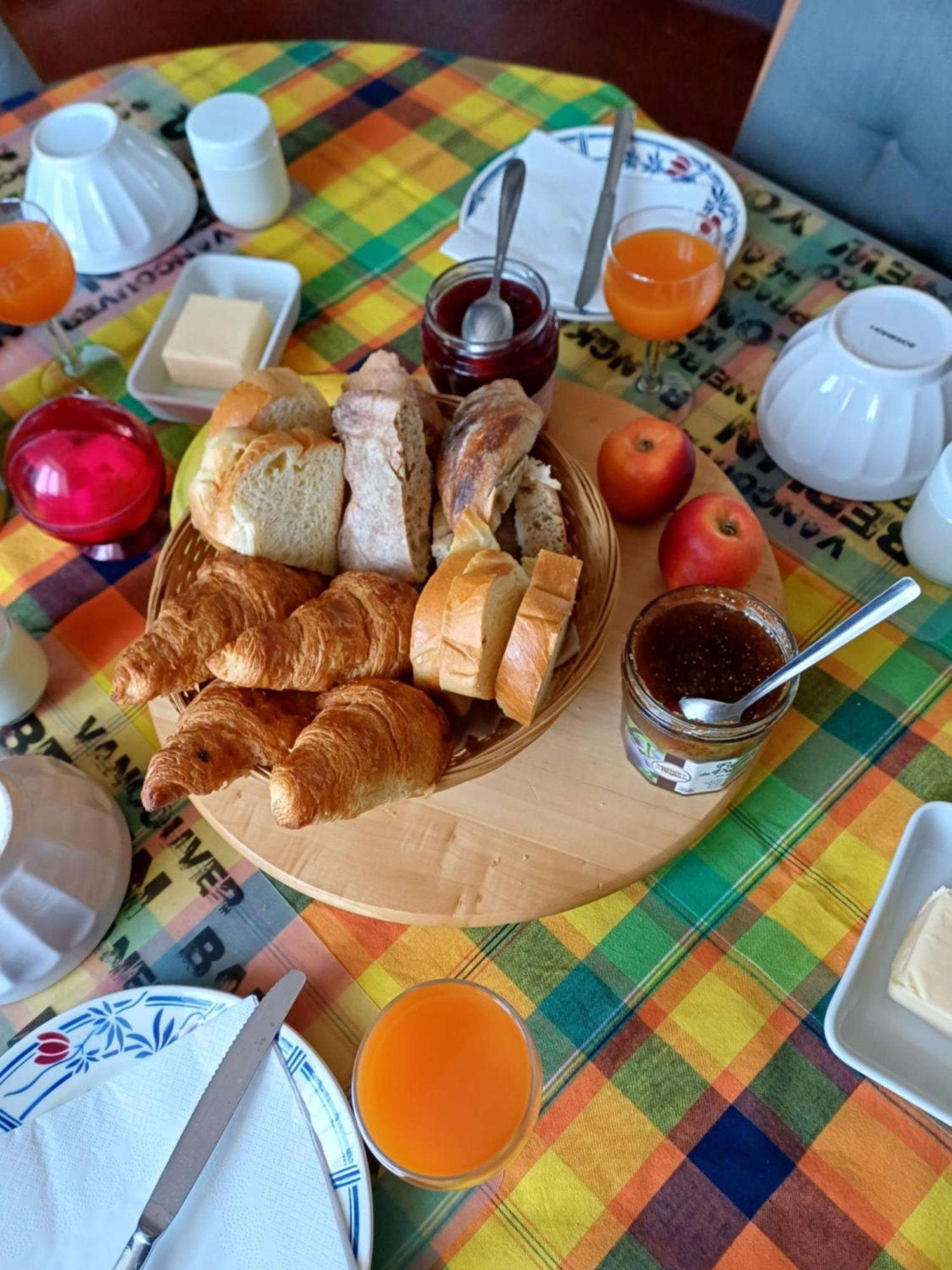 Aline Et Dim Bed & Breakfast Mereville  Exterior photo